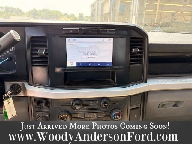 Used 2023 White Ford XL image 9