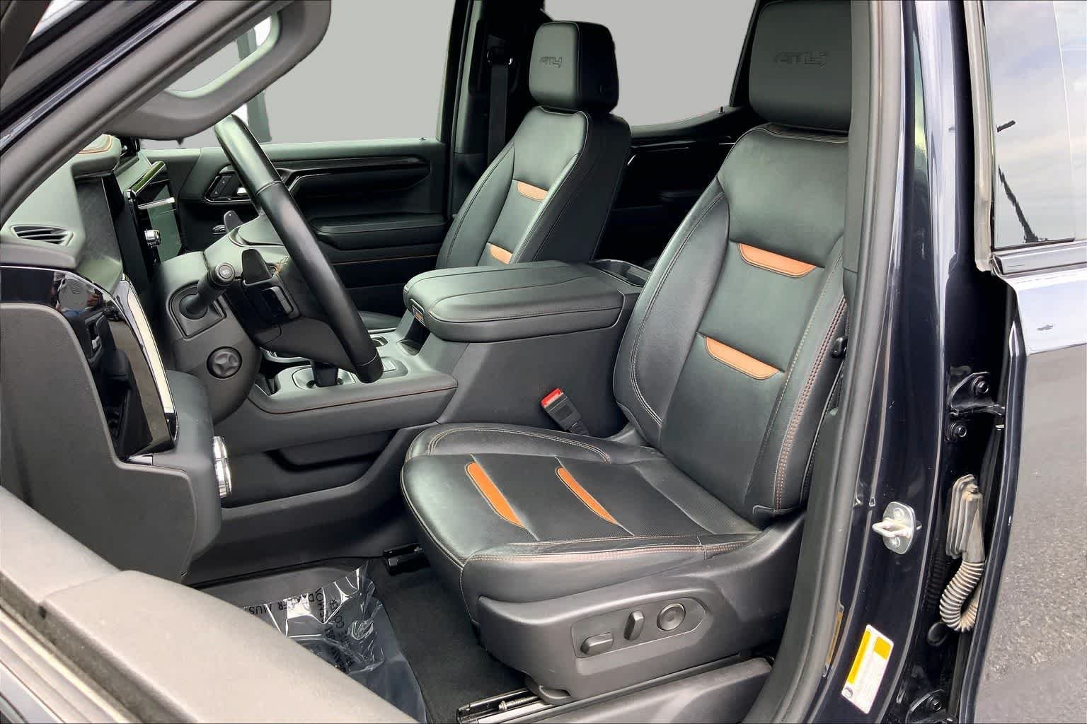 Used 2024 Titanium Rush Metallic GMC AT4 image 8