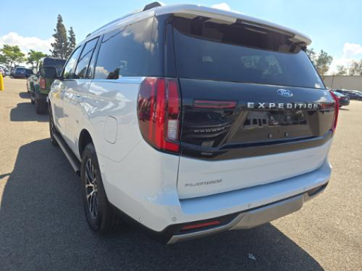2025 Ford Expedition Platinum photo 6