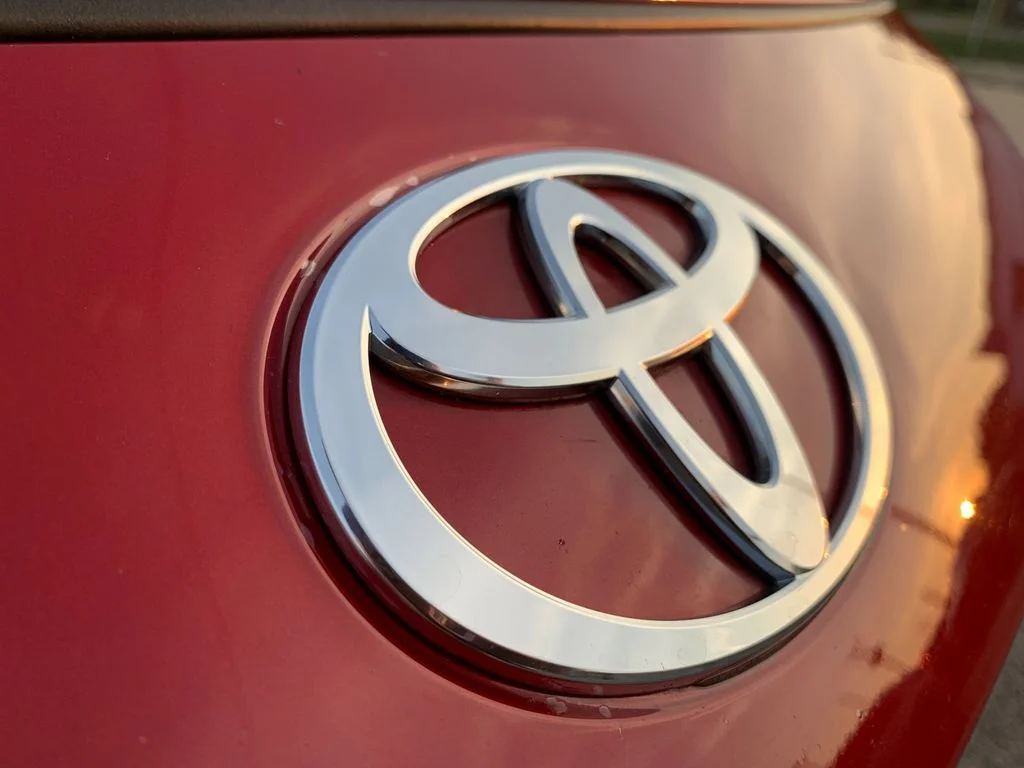 Used 2024 Red Toyota XLE image 39