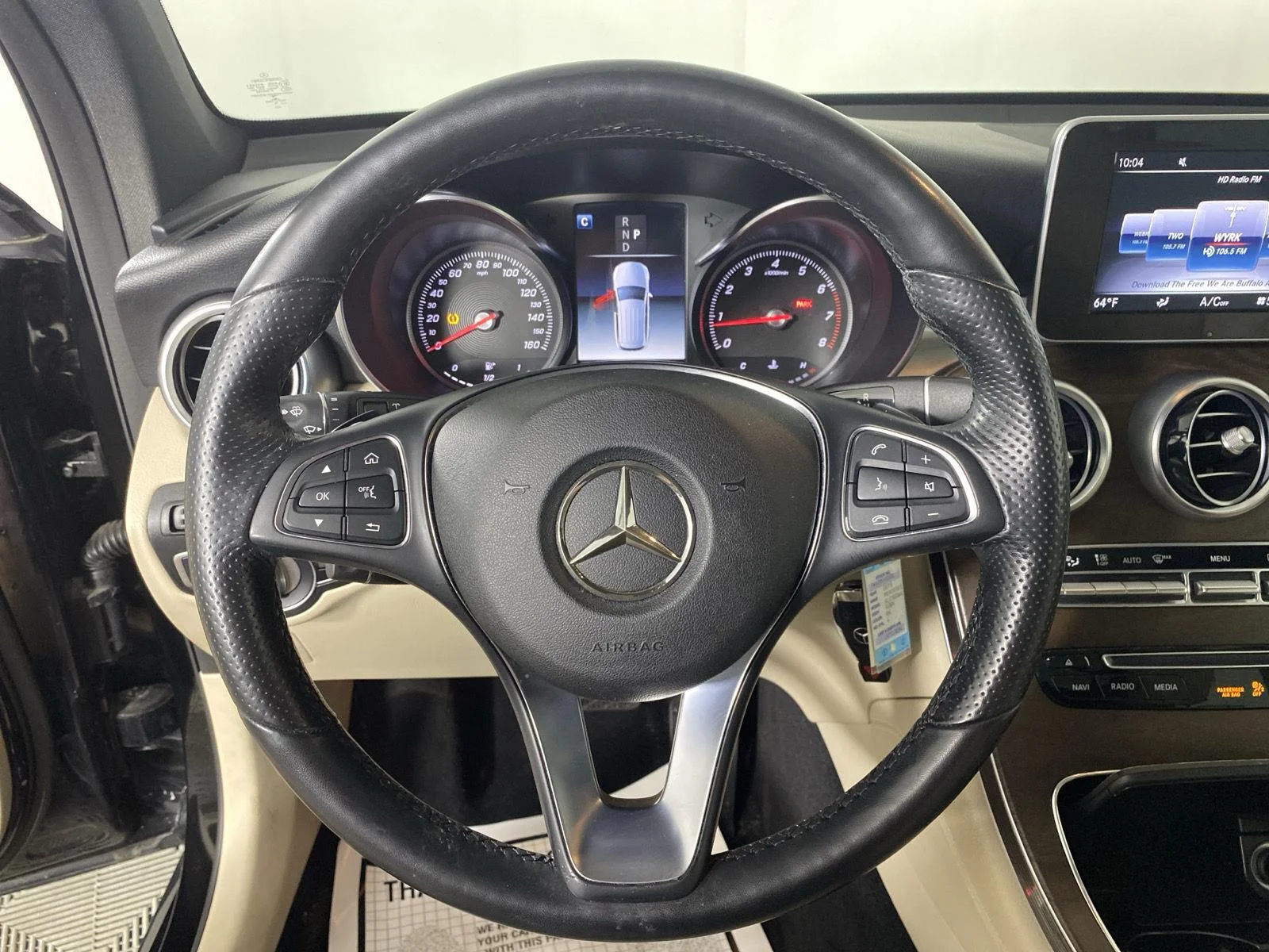 Used 2018 Obsidian Black Metallic Mercedes-Benz GLC 300 image 19
