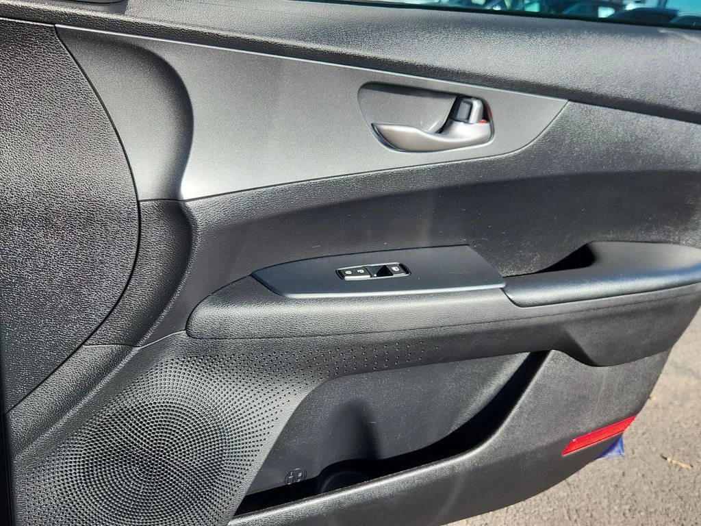 Used 2020 Blue Kia LXS image 12