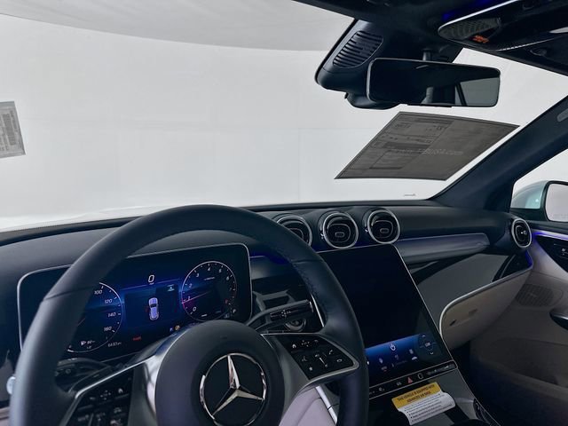 New 2026 Polar White Mercedes-Benz GLC 300 image 40
