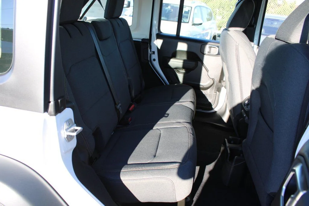 New 2026 Bright White Clear-Coat Exterior Paint Jeep Sport image 27