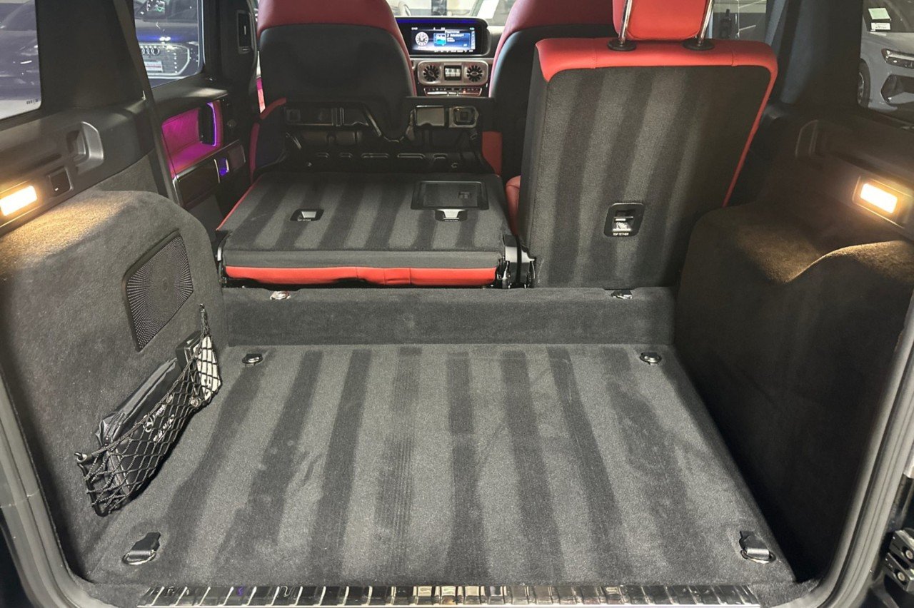 Used 2024 MANUFAKTUR Platinum magno Mercedes-Benz AMG® G 63 image 14