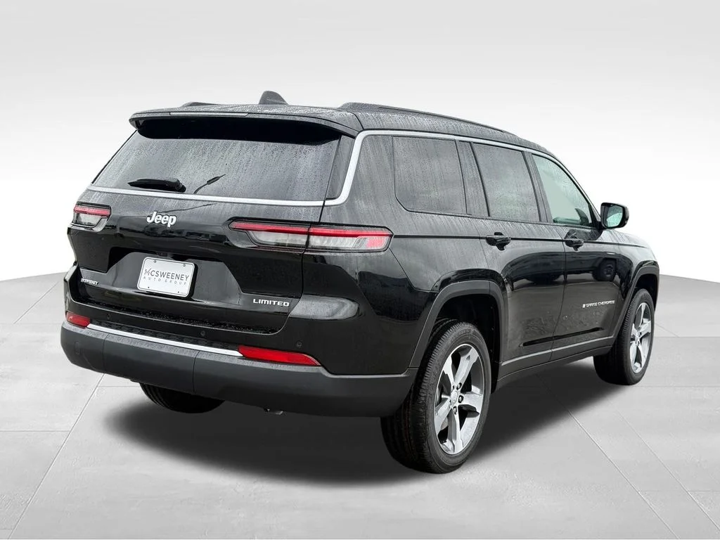 New 2026 Diamond Black Crystal Pearl-Coat Exterior Paint Jeep Limited image 27
