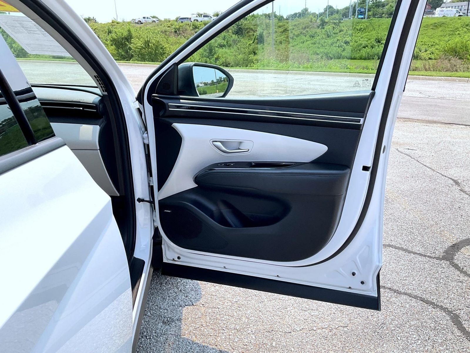 Used 2022 Gray Hyundai Limited image 16