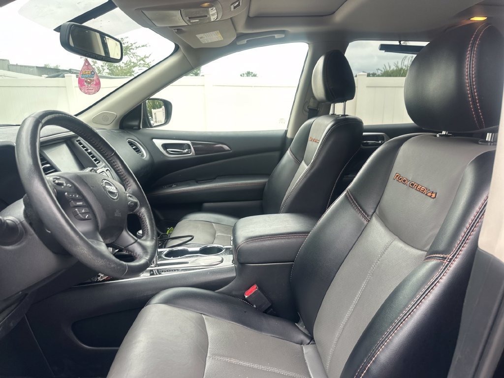 Used 2020 Black Nissan SL image 40