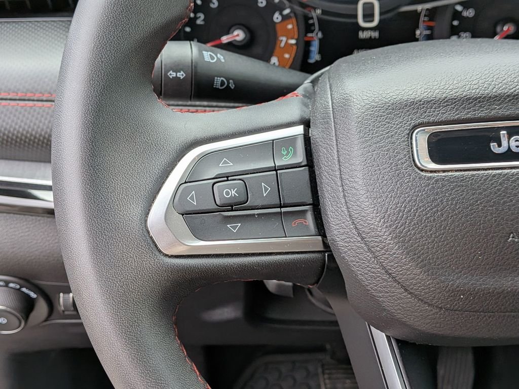 Used 2024 Silver Jeep Trailhawk image 20