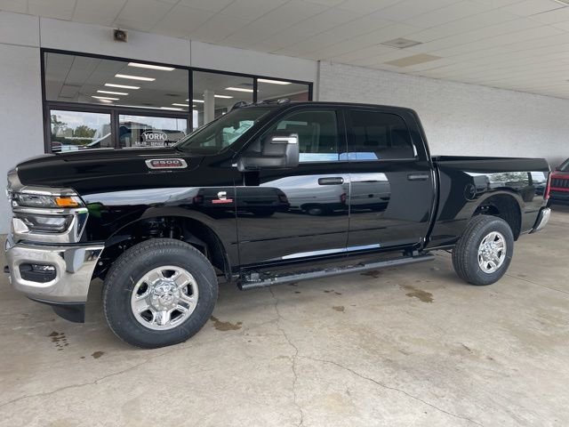 New 2026 Diamond Black Crystal Pearl-Coat Exterior Paint RAM Tradesman image 3