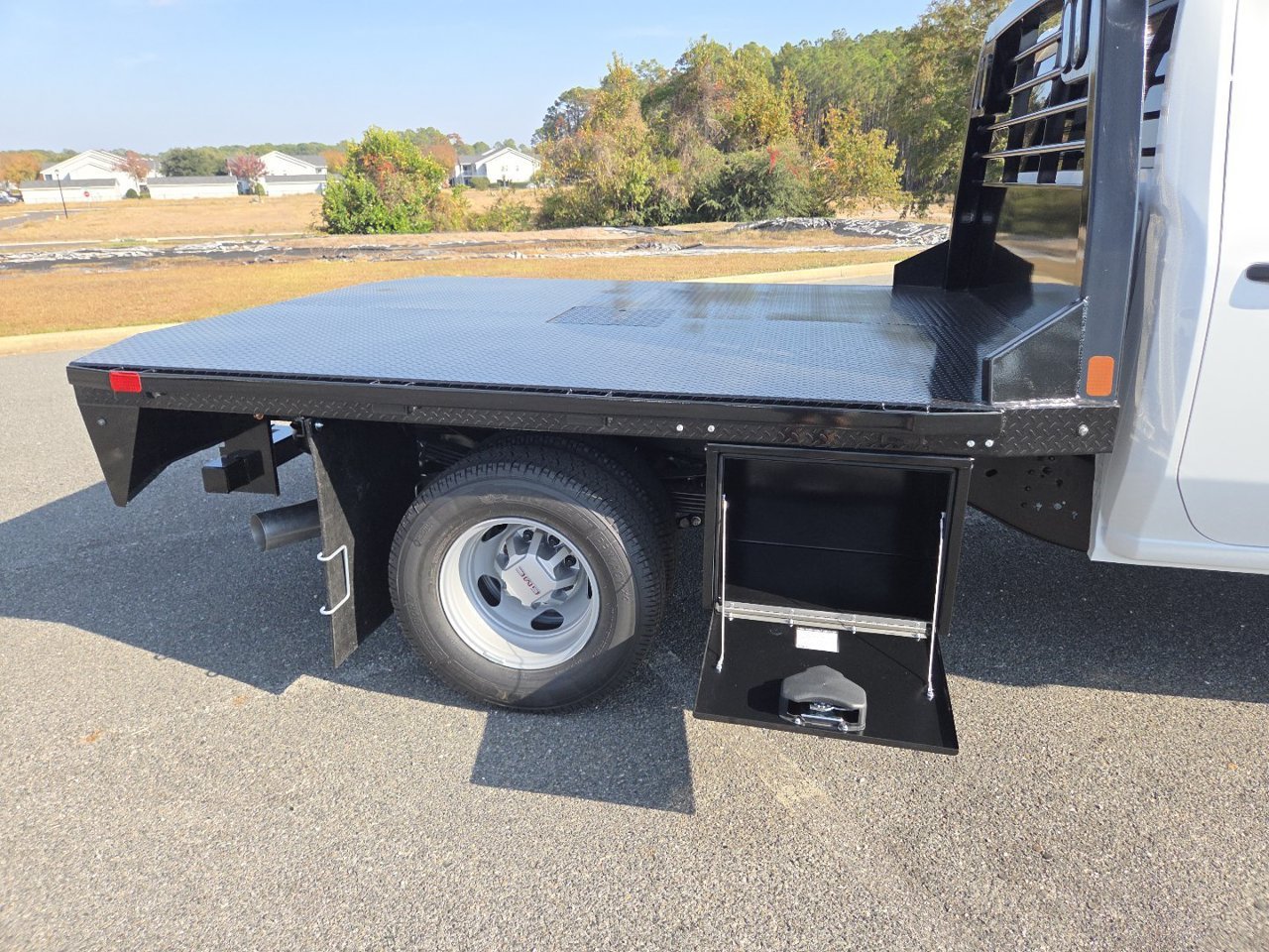 2026 GMC Sierra 3500 Chassis Cab Pro - Photo 29