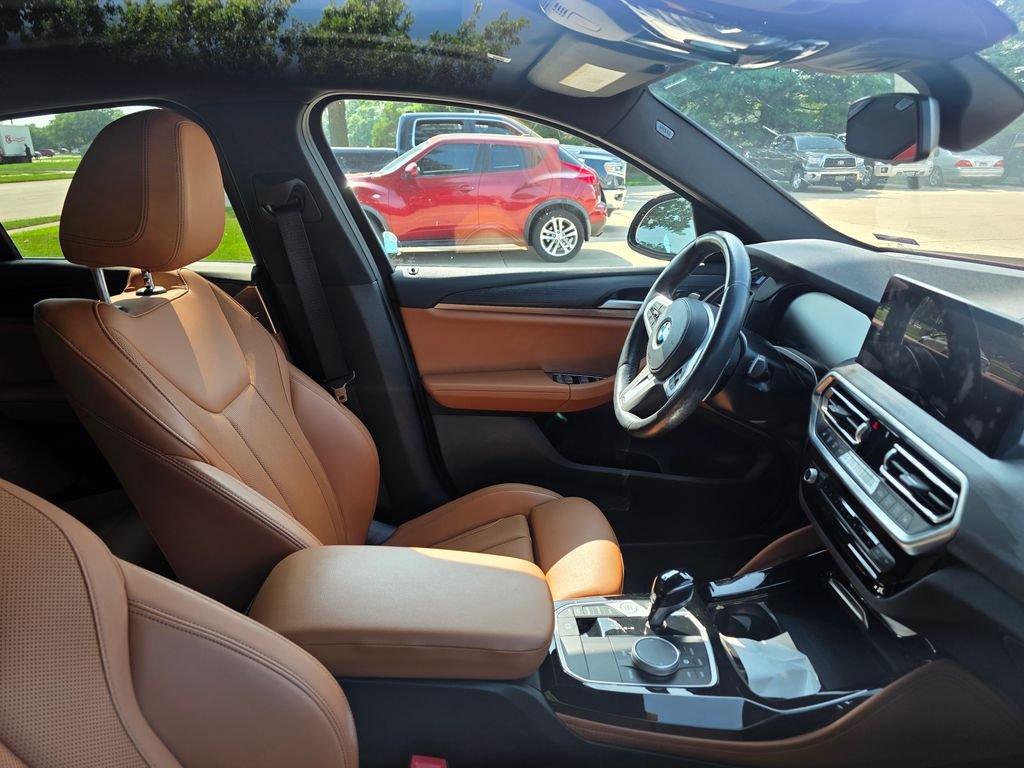 Used 2023 Piemont Red BMW xDrive30i image 5