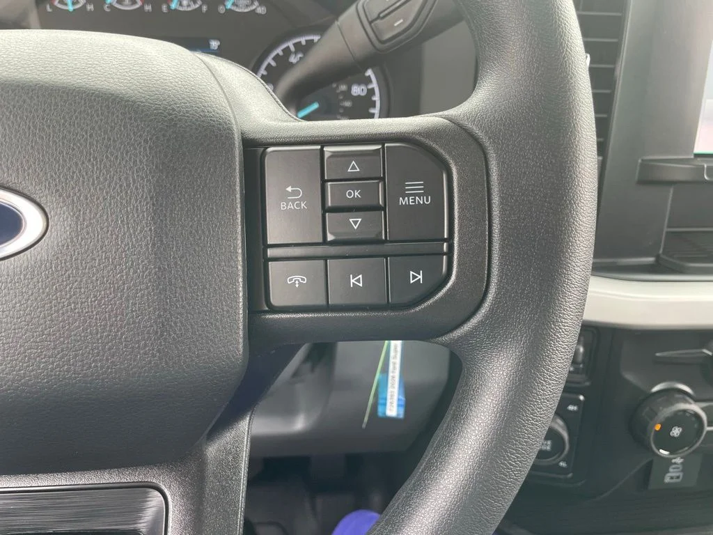 New 2026 Oxford White Ford F-600® XL image 17