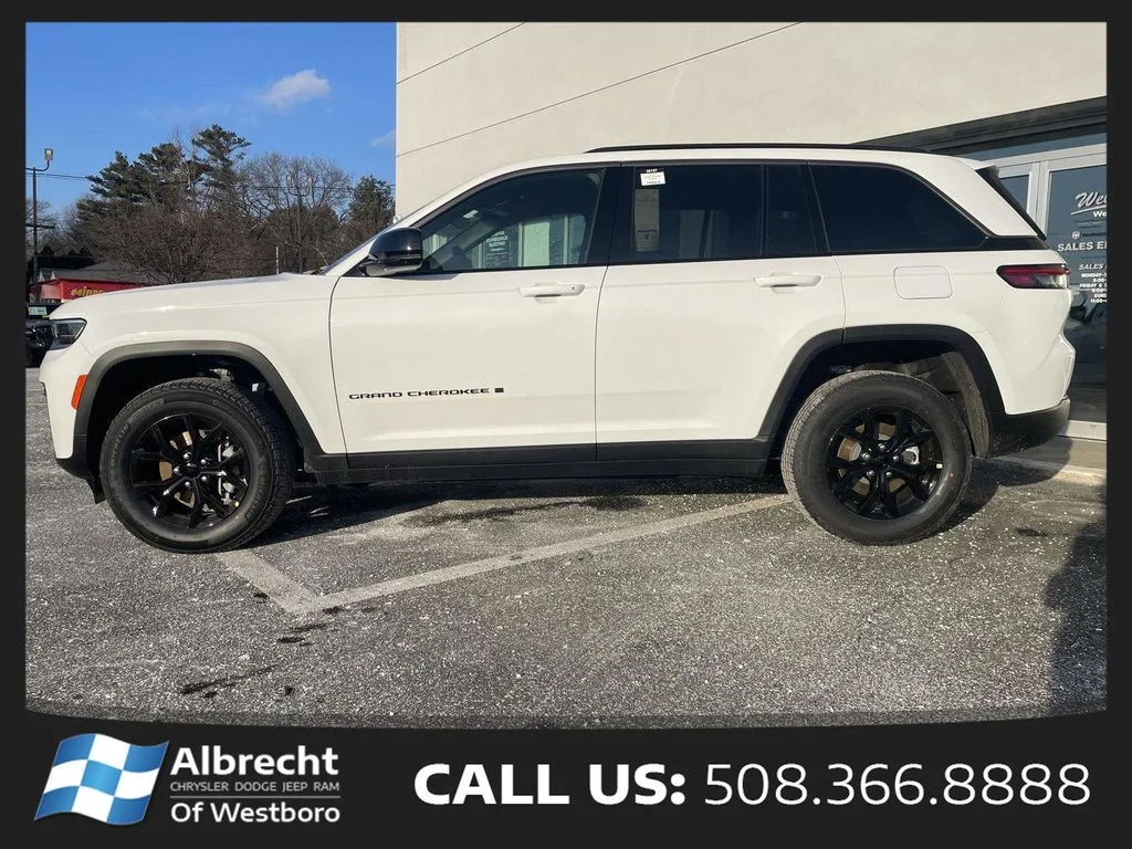 New 2026 Bright White Clear-Coat Exterior Paint Jeep Altitude image 2
