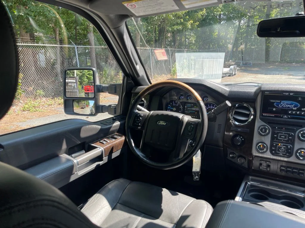 Used 2016 Silver Ford Platinum image 8