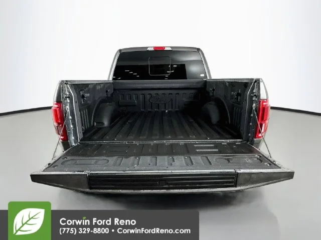 Used 2016 Magnetic Ford Lariat image 30