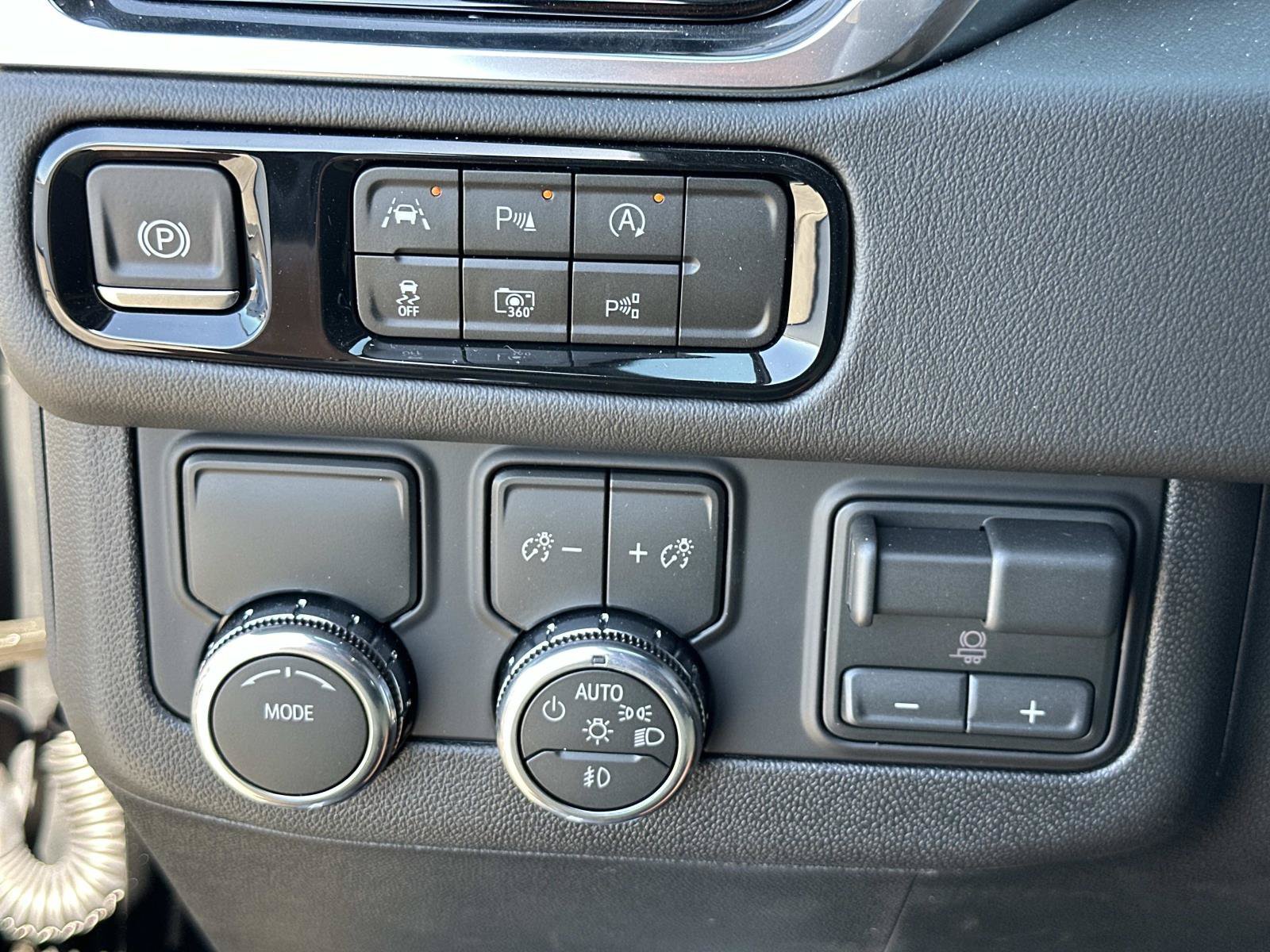 2026 GMC Yukon Elevation - Photo 19