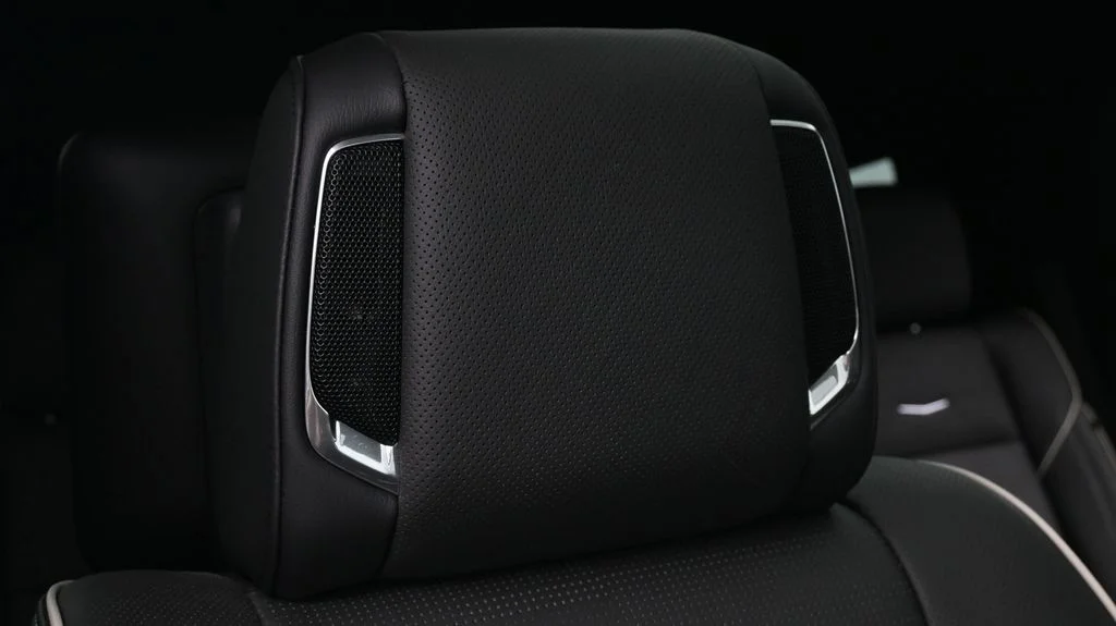 Used 2024 White Cadillac Premium Luxury image 17
