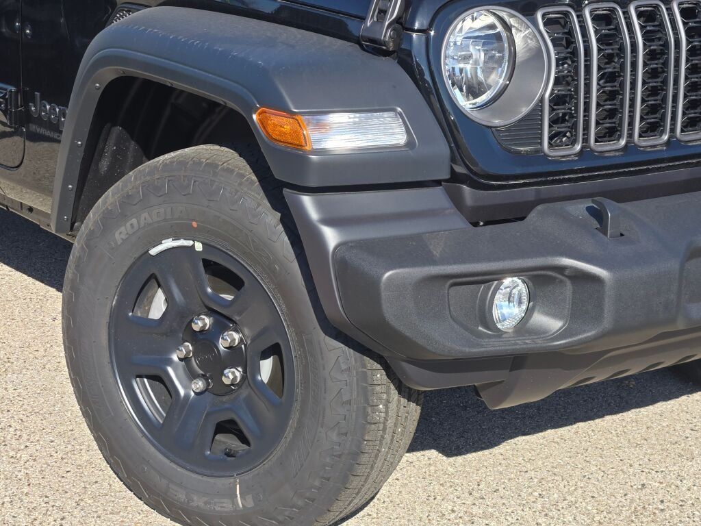 New 2026 Black Clear-Coat Exterior Paint Jeep Sport image 4