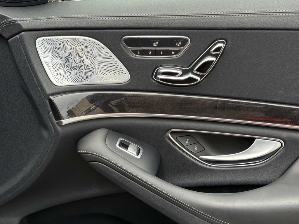 Used 2019 Black Mercedes-Benz S 560 image 15