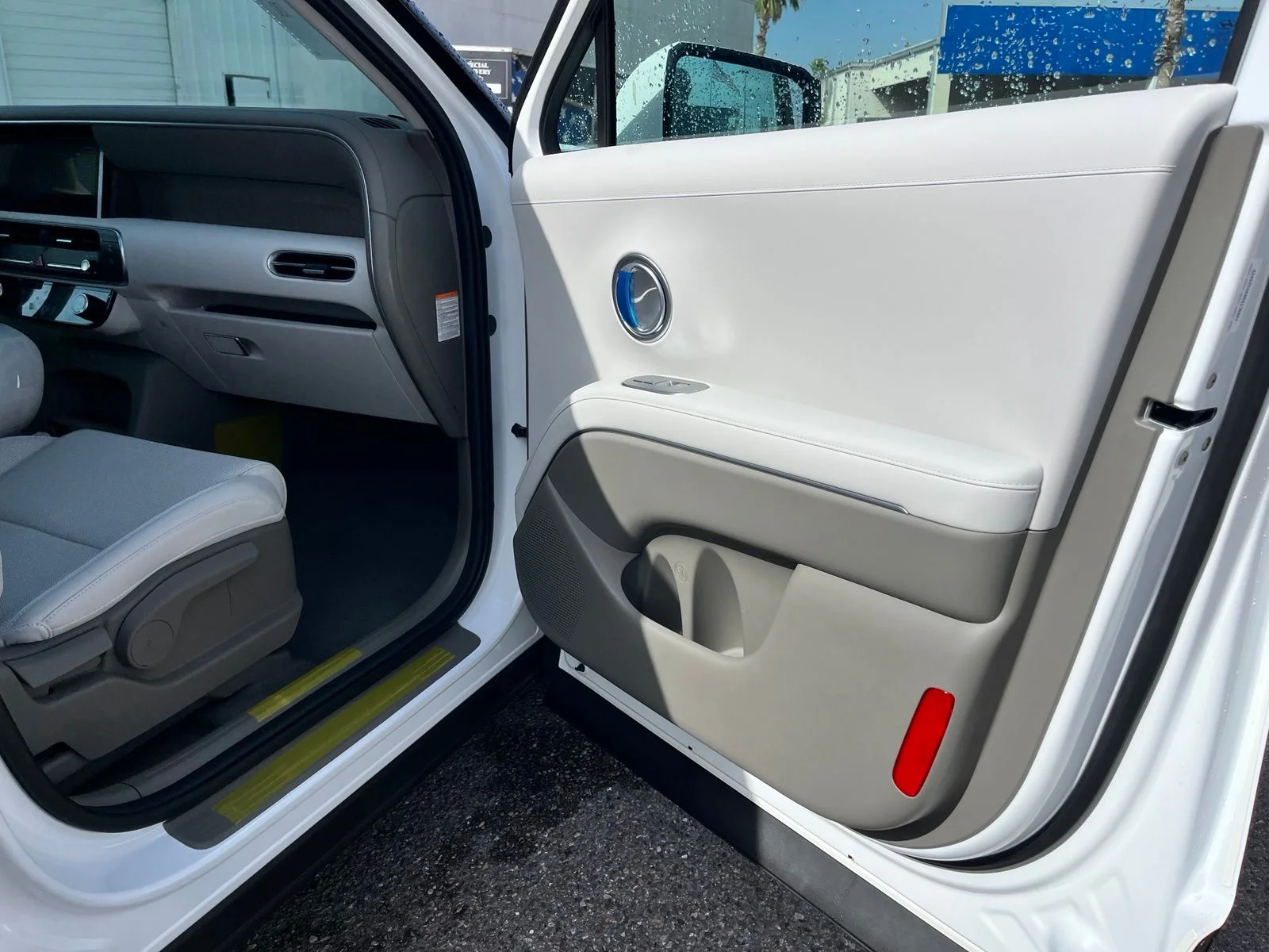New 2027 White Hyundai Blue SEL image 22