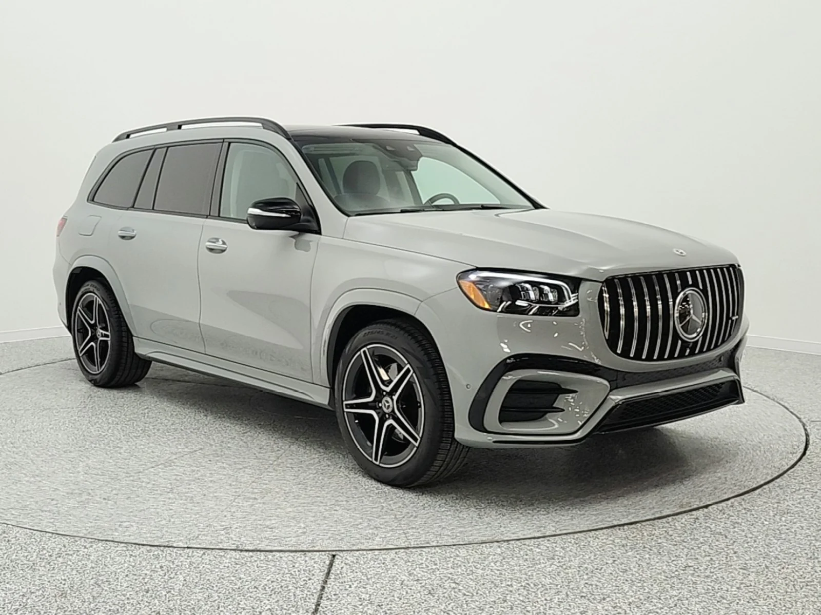 Used 2024 MANUFAKTUR Alpine Grey Mercedes-Benz GLS 450 4MATIC® SUV image 3