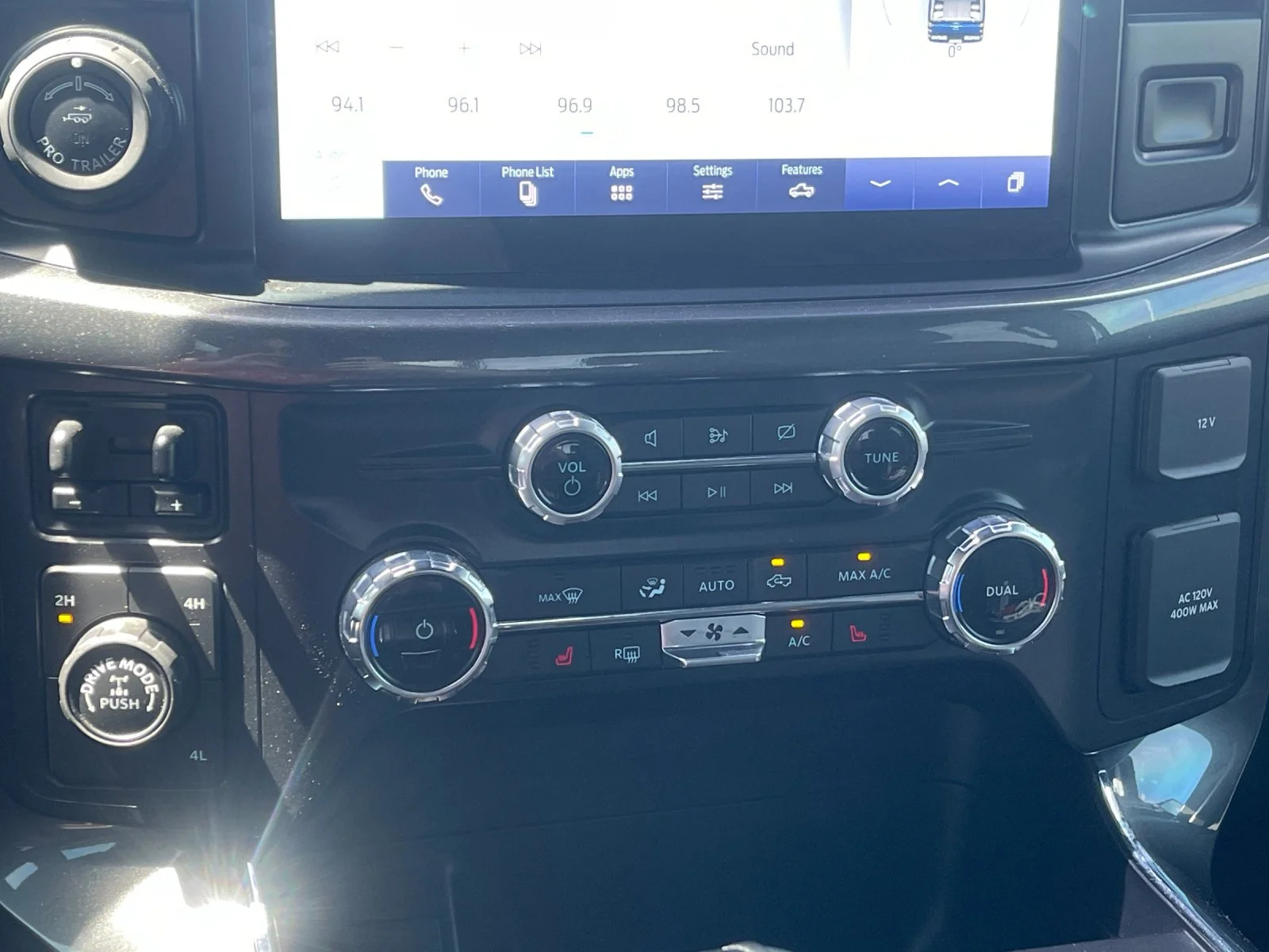 Used 2022 Silver Ford XLT image 21