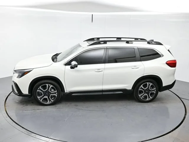 Used 2023 Crystal White Pea Subaru Limited image 38