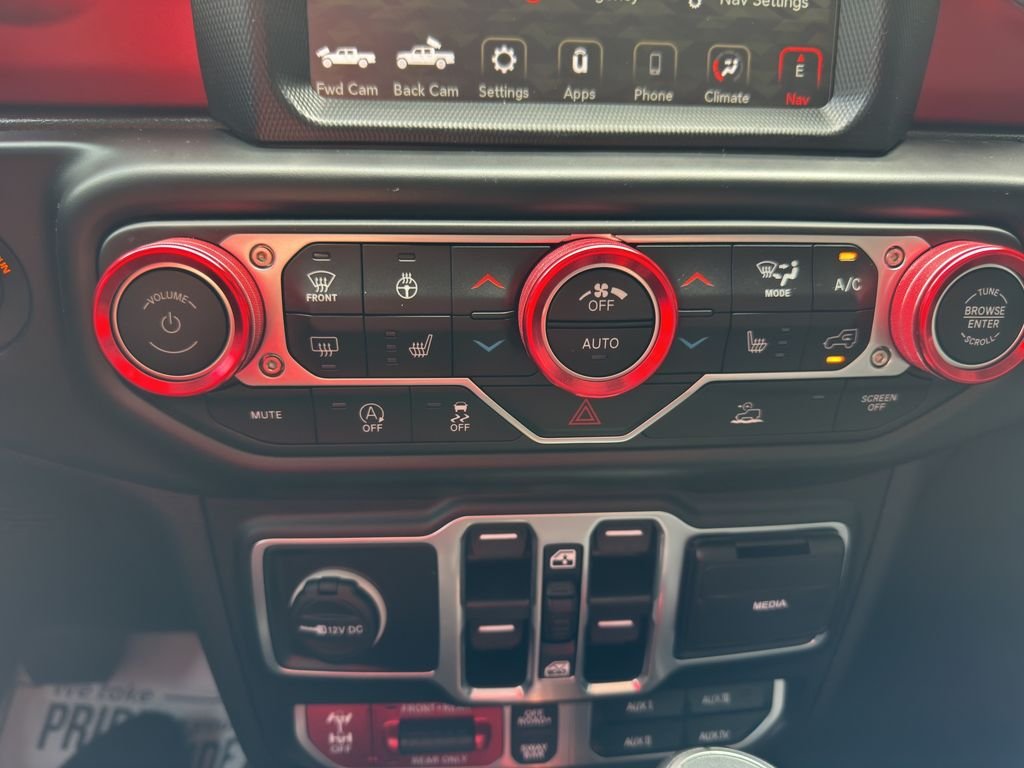 Used 2023 Bright White Clearcoat Jeep Rubicon image 34