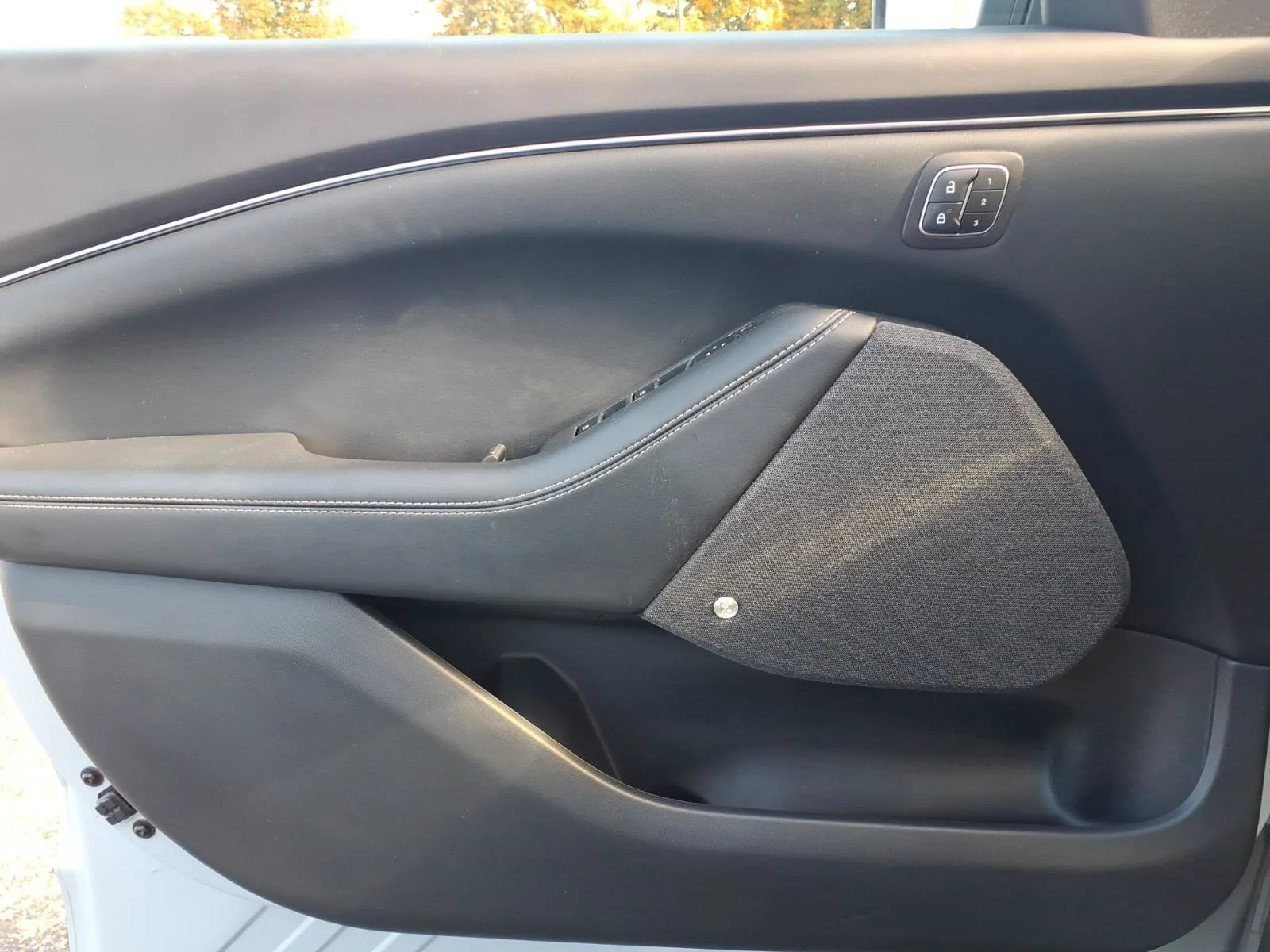 Used 2023 White Metallic Ford Premium image 17