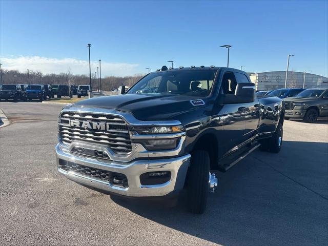 New 2026 Forged Blue Metallic Exterior Paint RAM TRADESMAN image 4