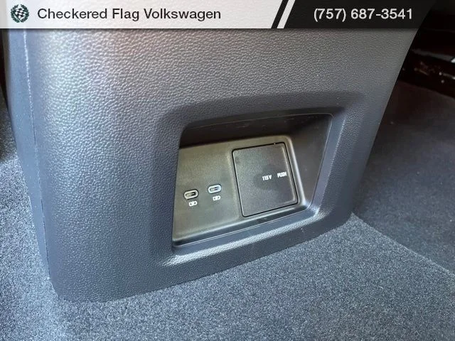 New 2026 Black Volkswagen 2.0T SE w/Technology image 33