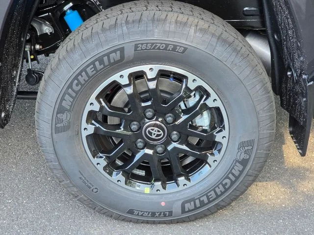 New 2026 Midnight Black Metallic Toyota SR5 image 6