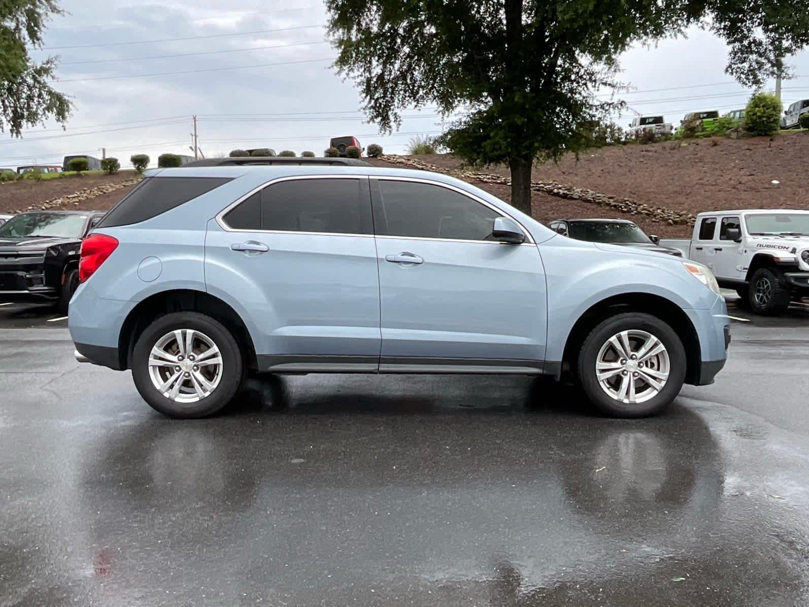 Used 2014 Silver Topaz Metallic Chevrolet LT image 6