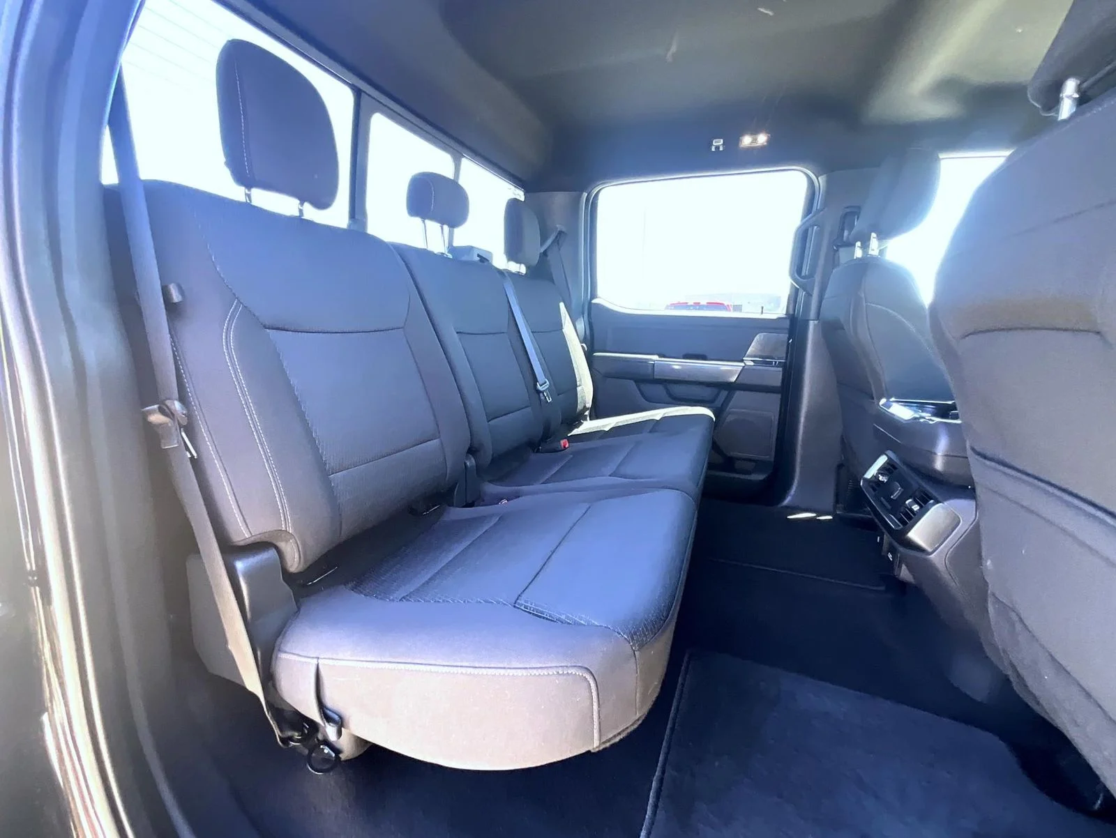 Used 2023 Black Ford XLT image 19