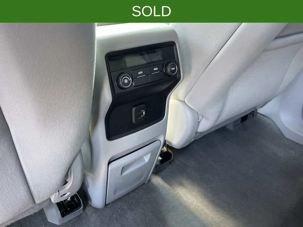 Used 2019 RED QUARTZ TINTCOAT GMC SLE image 14