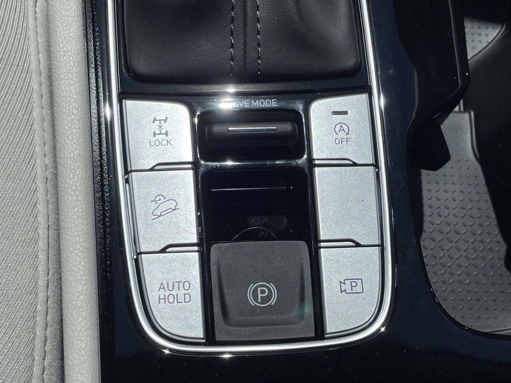 New 2026 Gray Hyundai SEL AWD image 29