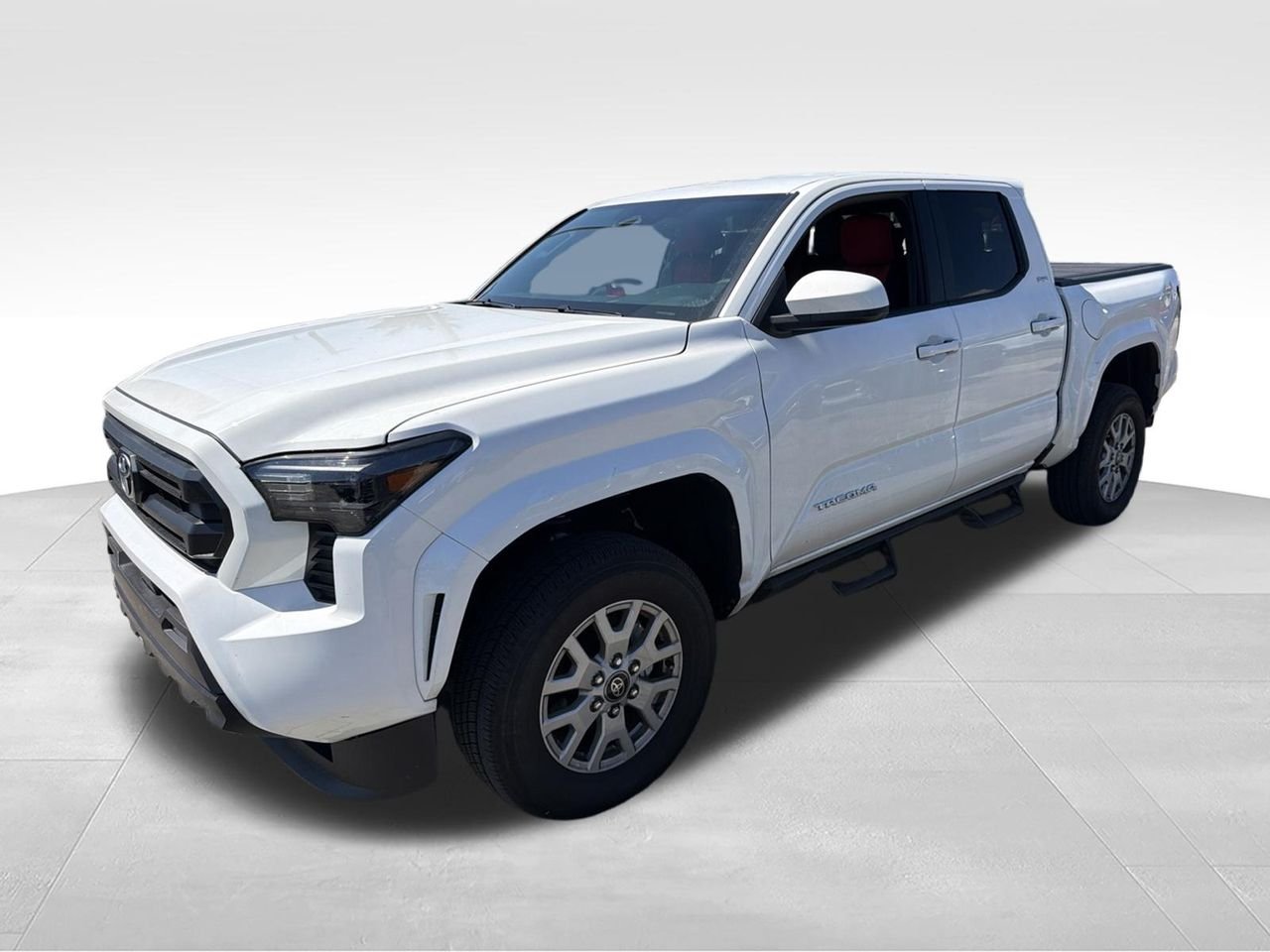 Used 2025 White Toyota SR5 image 1