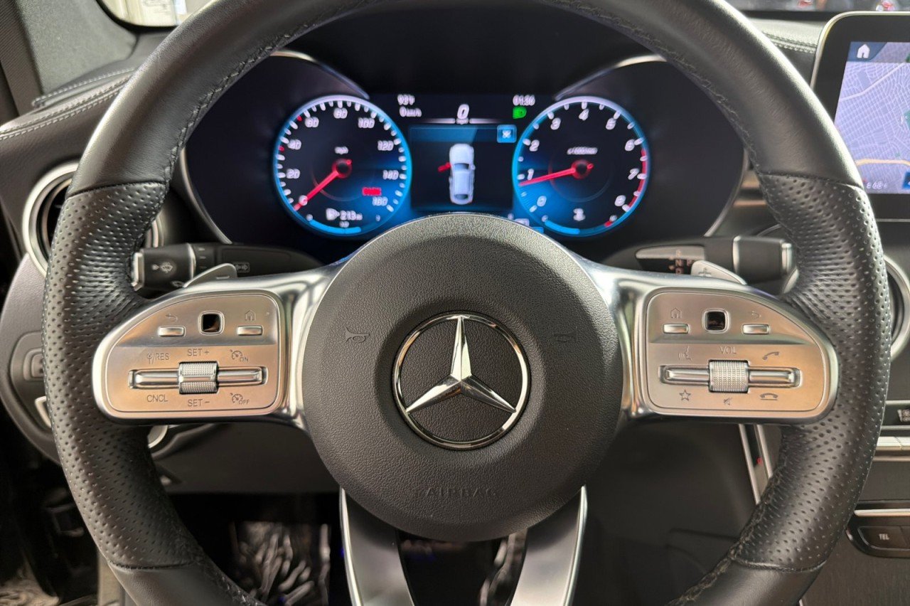 Certified Used 2023 Obsidian Black Metallic Mercedes-Benz GLC 300 image 23