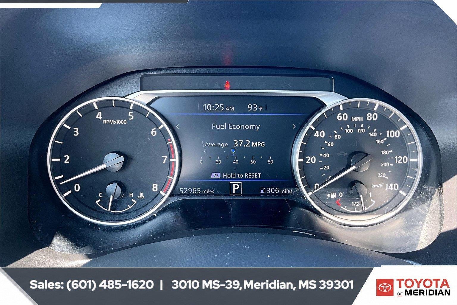 Used 2025 Garnet Pearl Metallic Nissan SV image 14