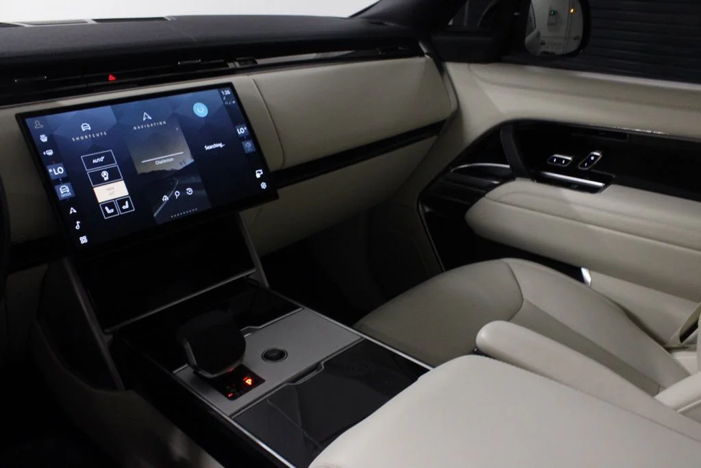 Certified Used 2025 Black Land Rover SE image 24