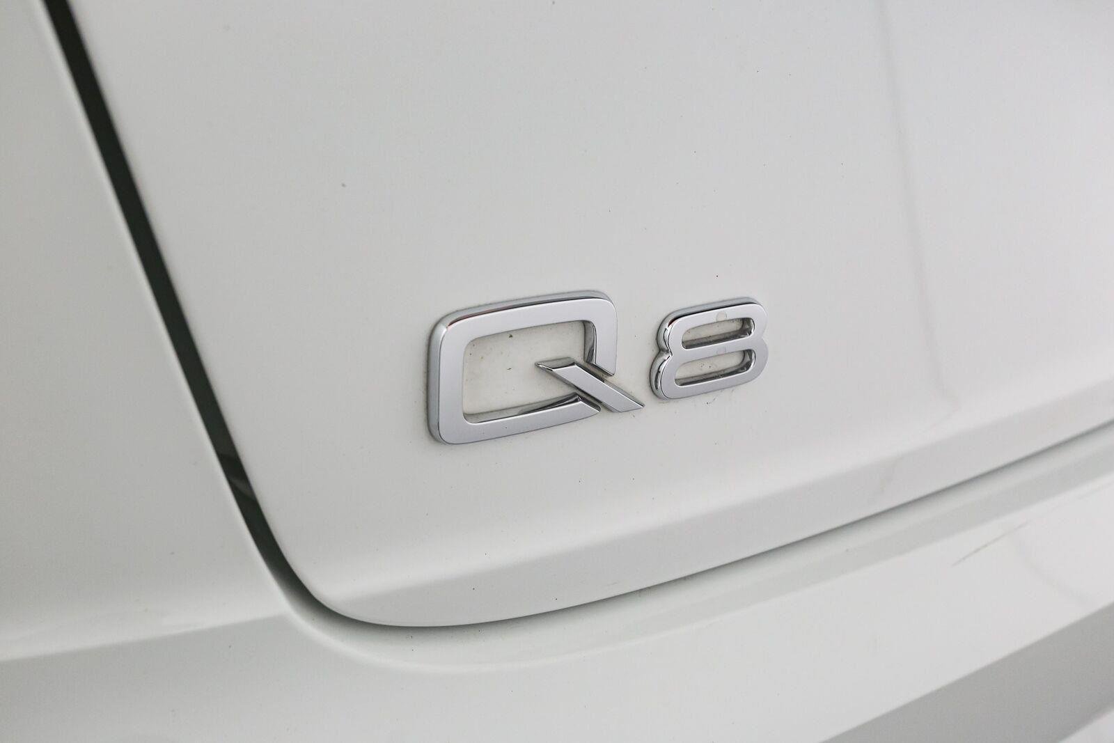 Used 2023 Carrara White Audi Premium image 10