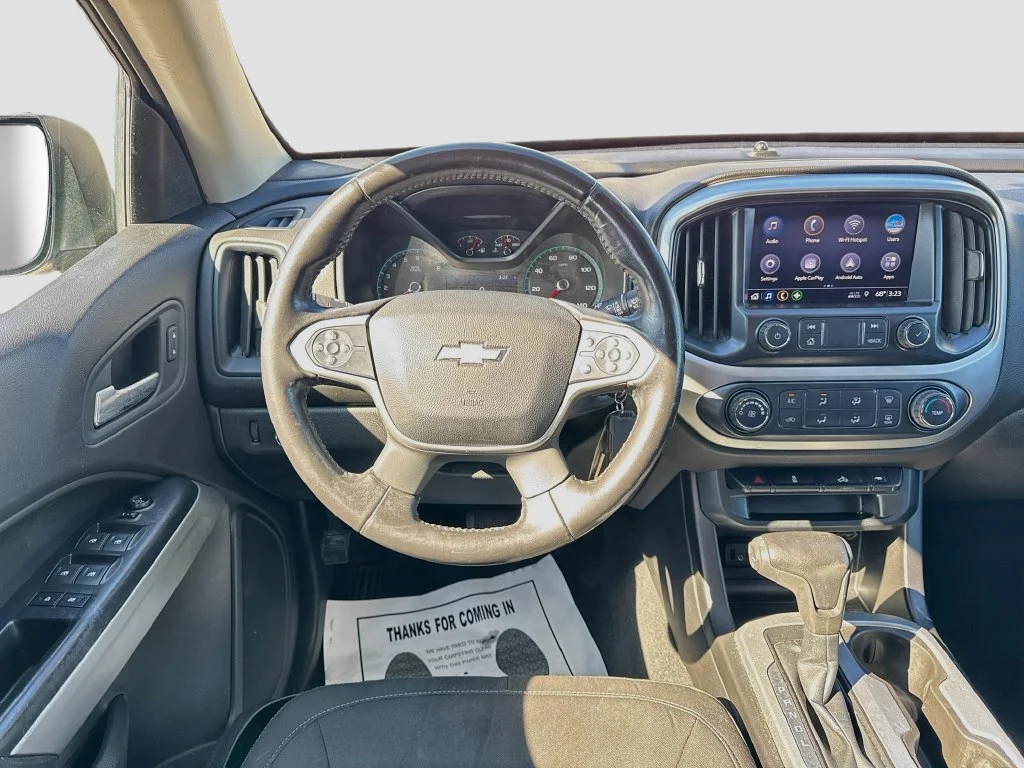 Used 2019 Gray Chevrolet LT image 25