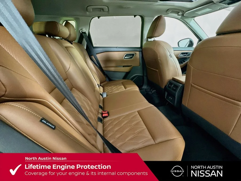 New 2026 White Nissan Platinum image 39