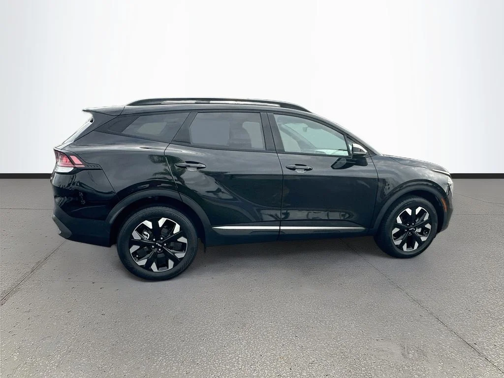 Certified Used 2023 Black Kia X-Line image 8