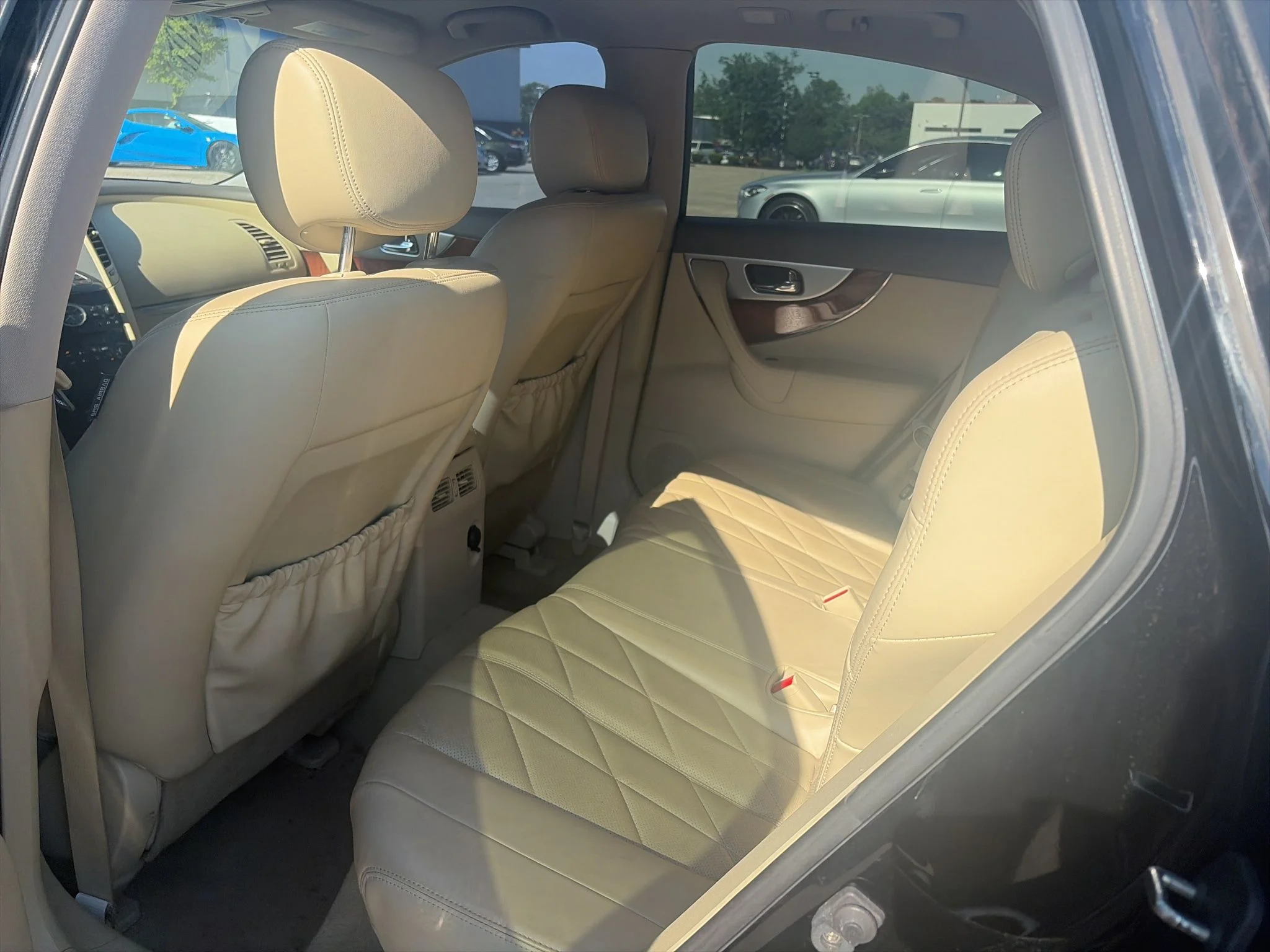 Used 2012 Black INFINITI Base image 8