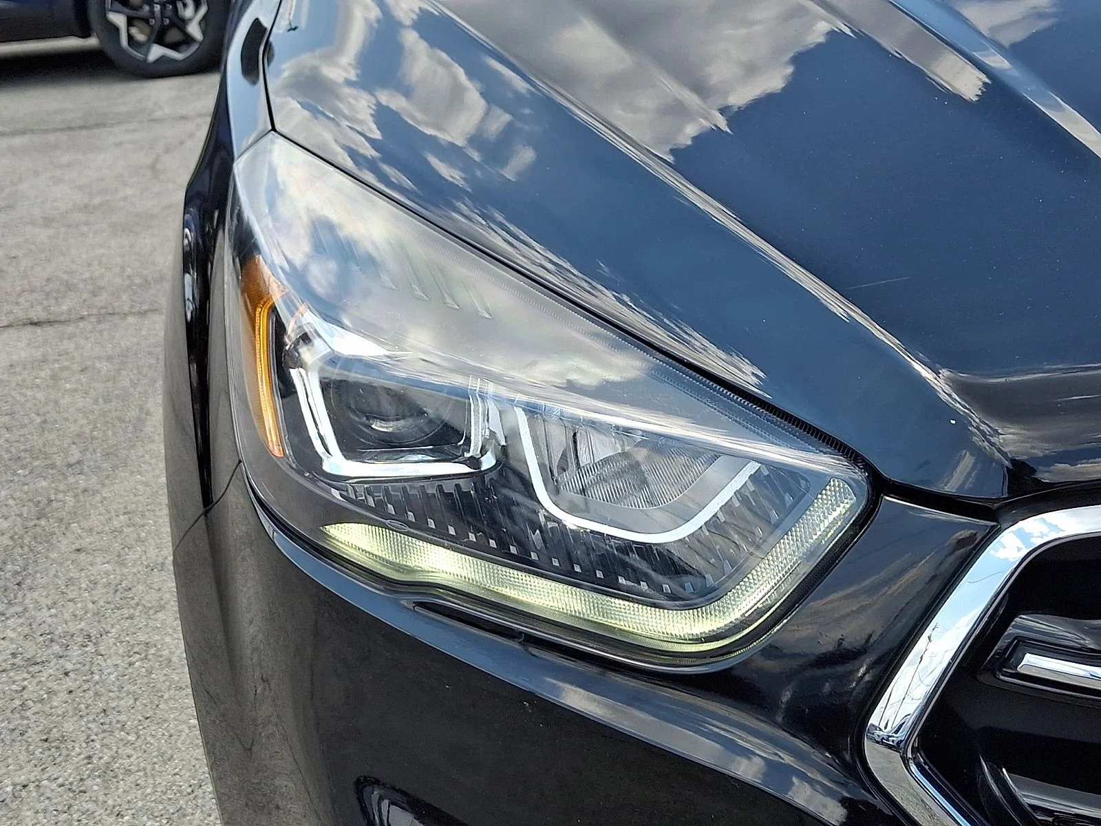 Used 2018 Black Ford SE image 10