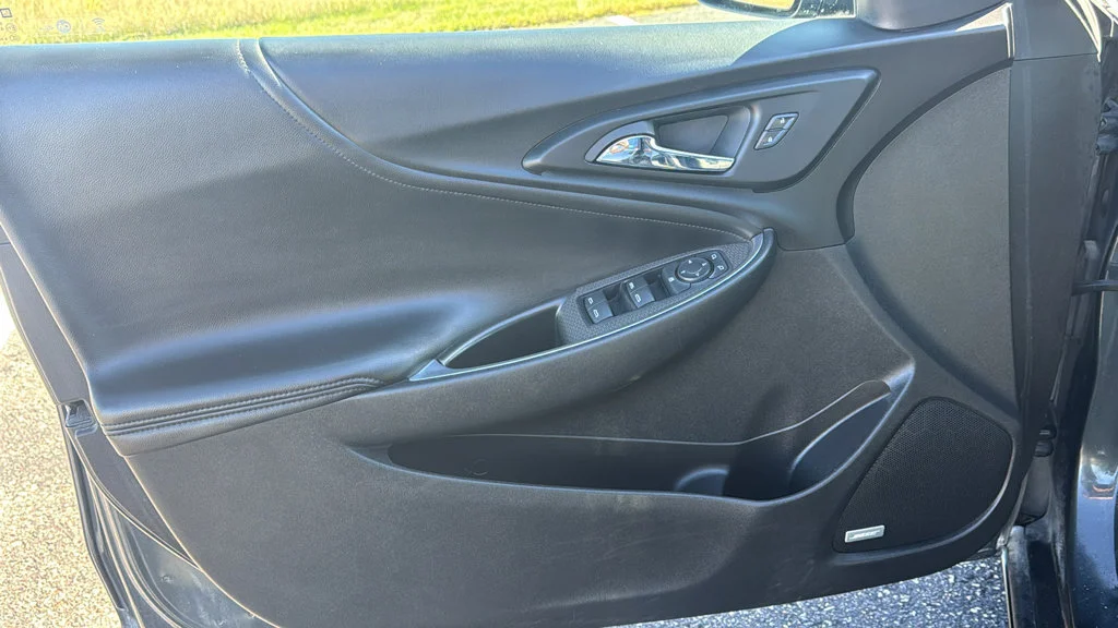 Used 2017 NIGHTFALL GRAY METALLIC Chevrolet LT image 20
