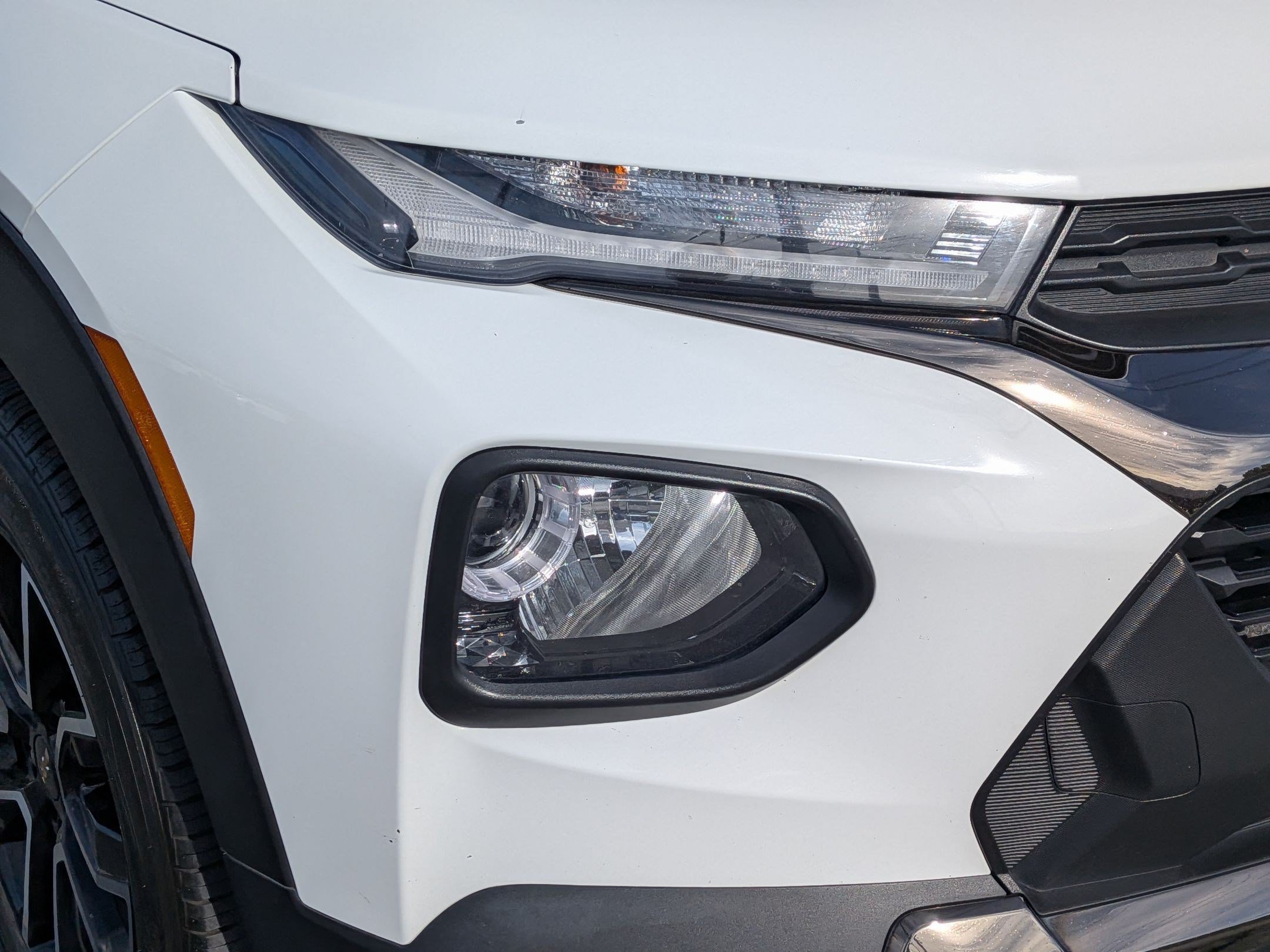 Certified Used 2022 Summit White Chevrolet ACTIV image 11