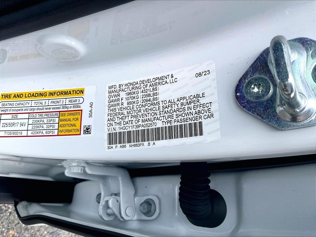Used 2023 White Honda EX image 34